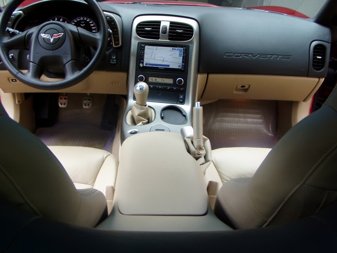 Name:  C6_interior_shifter3_forum.jpg
Views: 3398
Size:  50.8 KB