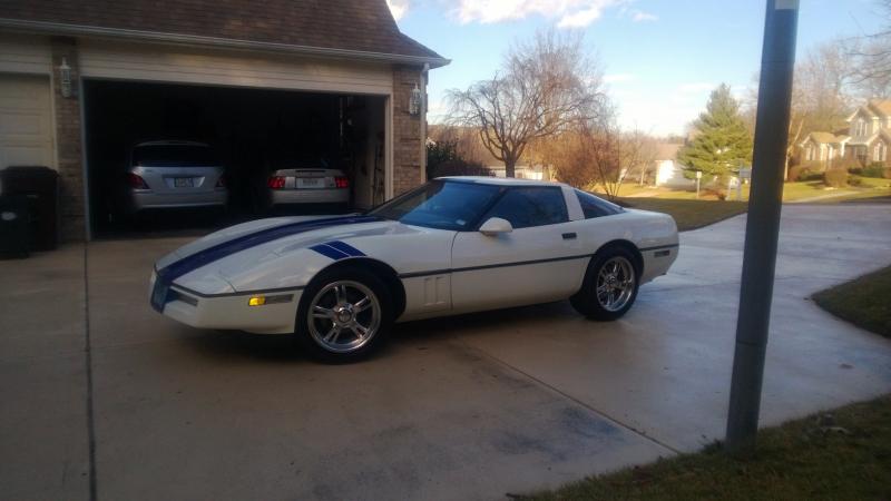 Name:  Vette at Tony's House.jpg
Views: 480
Size:  38.1 KB