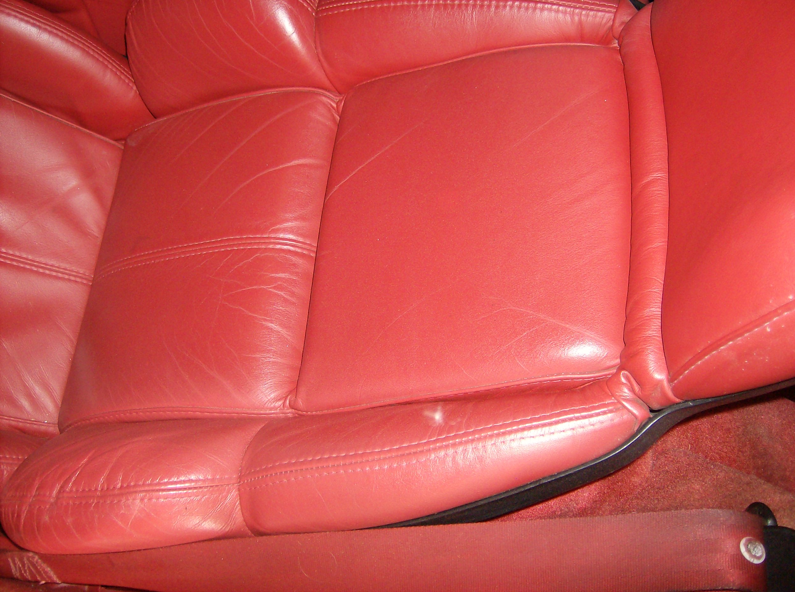 Name:  1989 Corvette Seats 002.JPG
Views: 907
Size:  688.3 KB