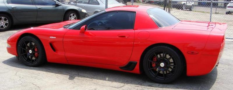 Name:  interlagos-corvettec5z06red2.jpg
Views: 618
Size:  38.9 KB