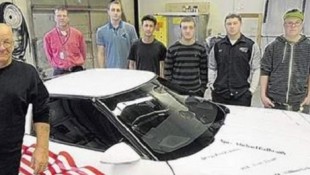 Students Restore C4 Corvette to Honor Veterans