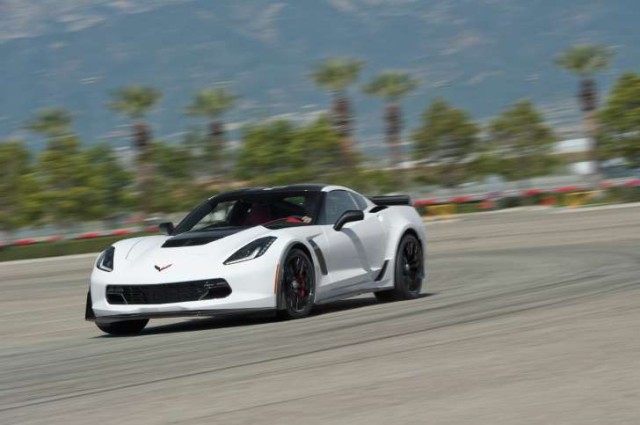 Who Says a Slush Box Can’t be Fun? Motor Trend Tests the Auto Z06 Corvette