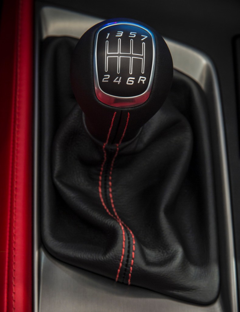 2014-Chevrolet-Corvette-Seven-Speed Manual Transmission Shift Lever
