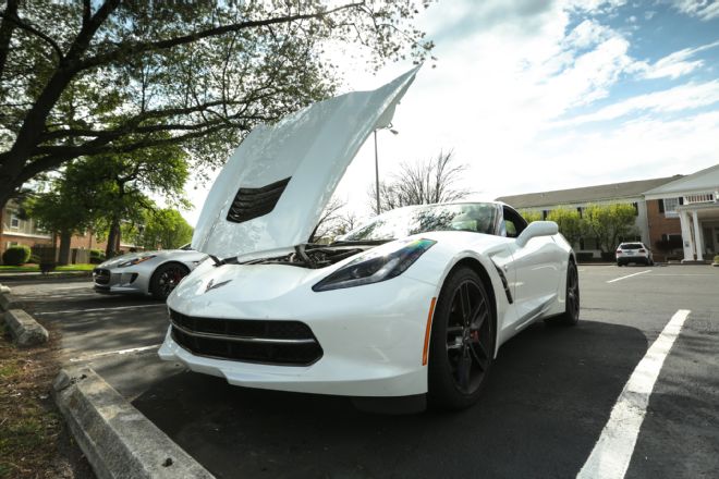 2014-chevrolet-corvette-stingray-front-end-with-hood-open-02