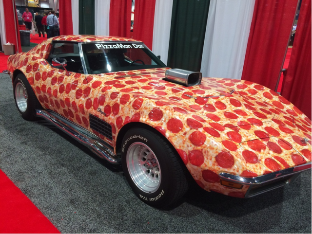 Pizza-Vette Apparently a Big Draw in Las Vegas