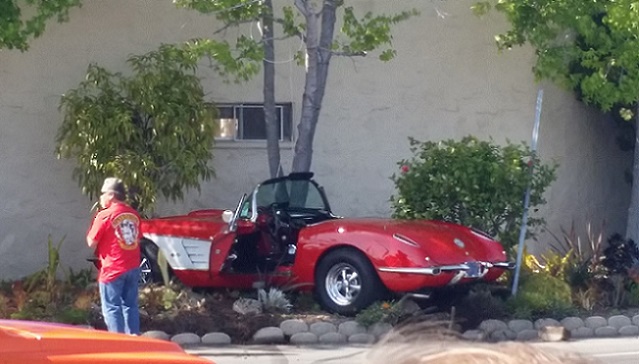 Classic C1 Corvette Crashes Into Wall After Burnout