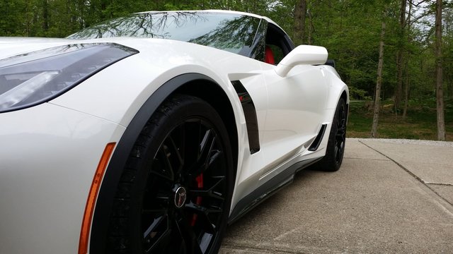 Glossy White Exterior on this C7 Corvette is Actually a Vinyl Wrap