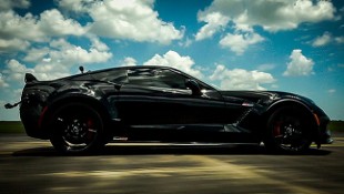 Watch the Hennessey HPE800 Z06 Blaze Down the Runway