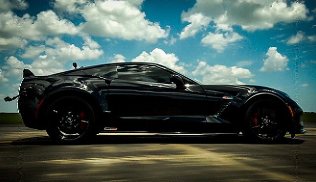 Watch the Hennessey HPE800 Z06 Blaze Down the Runway