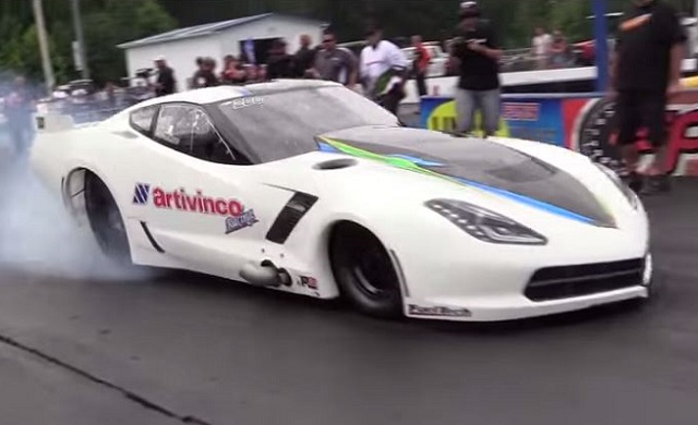 Watch This 4,000 Horsepower C7 Corvette in Glorious Action