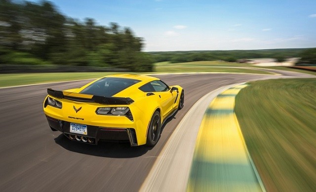 Car and Driver Takes the Corvette C7 Z06 for a Lightning Lap