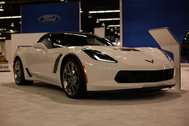 Zero-Mile Corvette C7 Z06 Crashes Into Dealership Wall