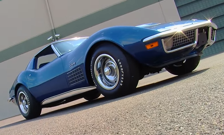 Lose Yourself in This 1971 Corvette LT1’s Timeless Beauty