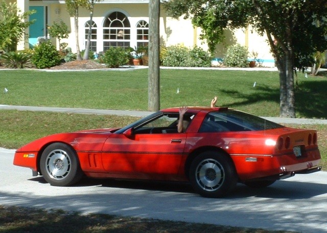 Why Some Corvette Owners Don’t Wave Back