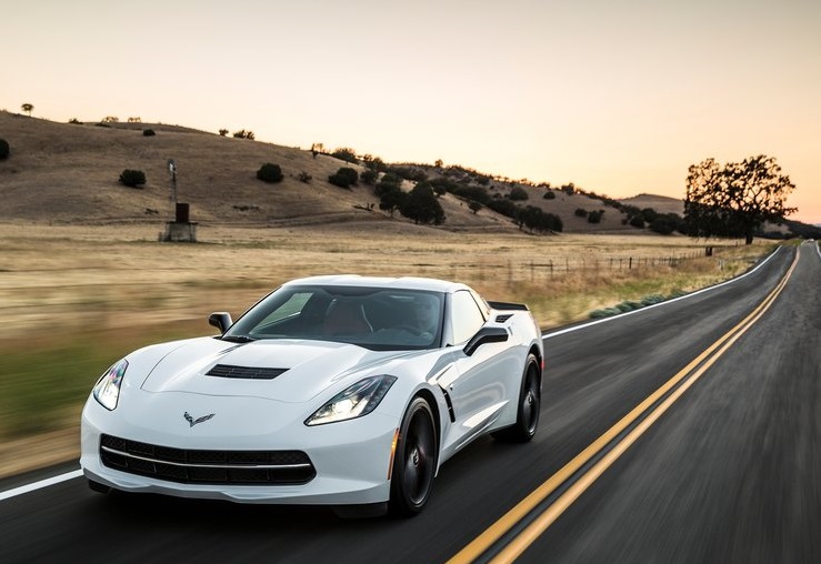 Chevrolet-Corvette_C7_Stingray_2014_800x600_wallpaper_05