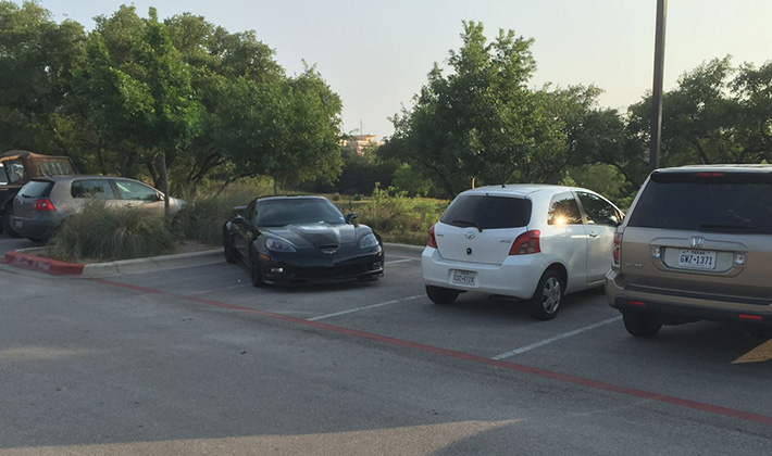 corvette_parking