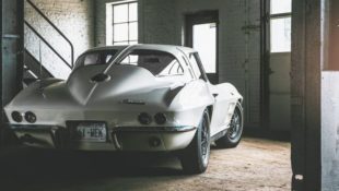 Road and Track’s Classic Stingray Buyer’s Guide Is a Lifesaver