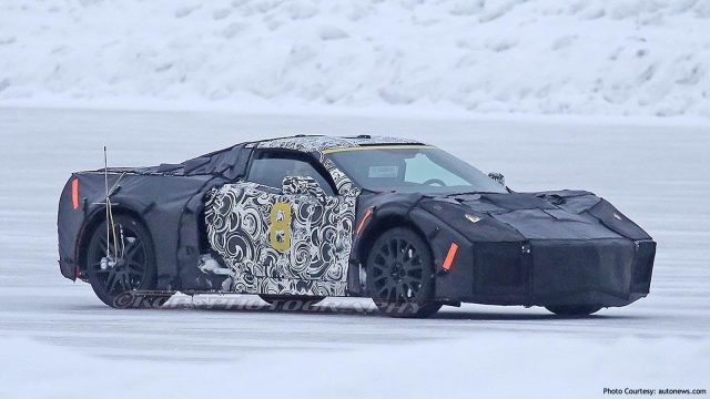 The Midengine Corvette Caught Playing in the Snow (photos)