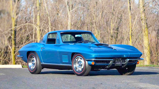 Vietnam War Hero’s 67 Stingray Sells for $675,000 at Auction (Photos)