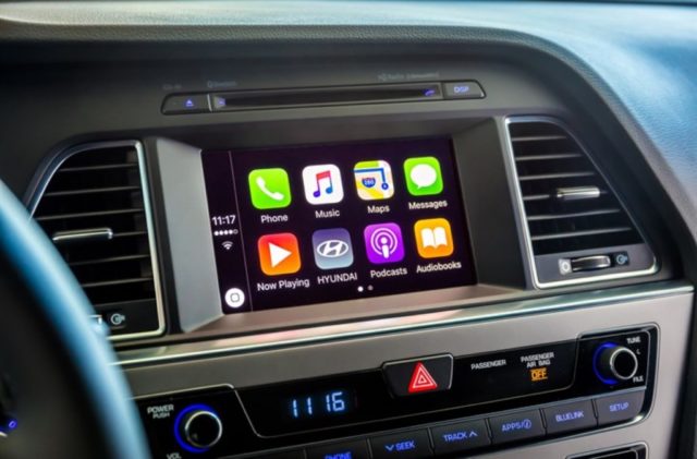 Alpine iLX-107 for iPhone and Apple CarPlay in Chevrolet Corvette