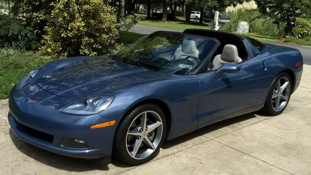 C6 Corvette Owners Take Their Tops Off