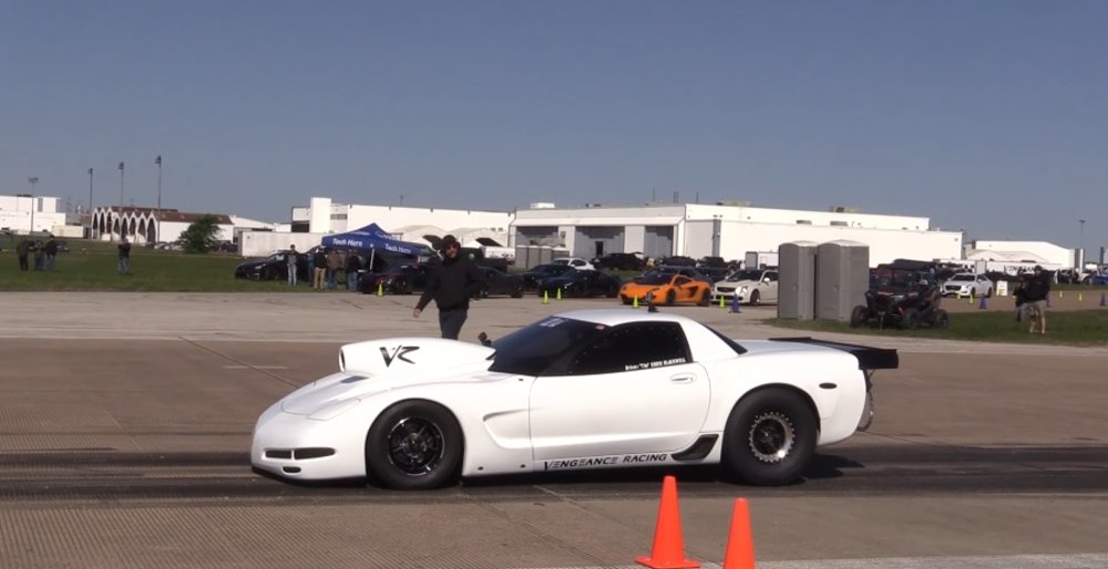VR Corvette Z06 on Track