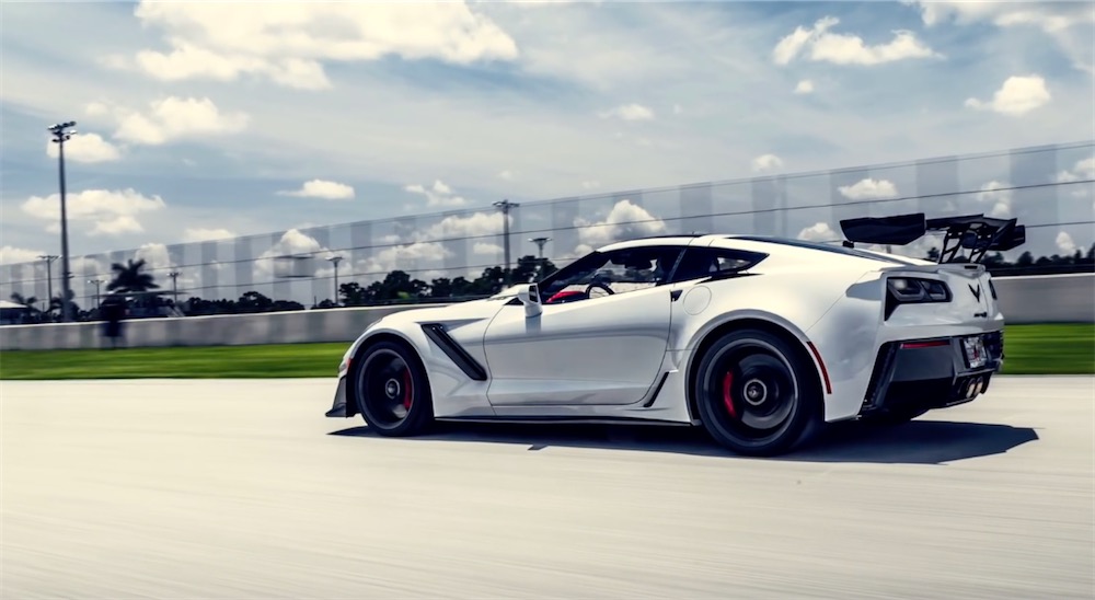 2019 ZR1 Corvette drag and roll racing.