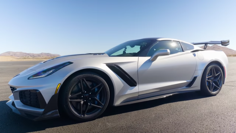 ZR1 vs 911 GT3