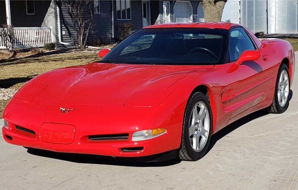 6-Speed Fixed Roof Coupe Corvette