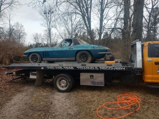 Finding a Fuelie 4-Speed Corvette Behind a Mountain of Trash