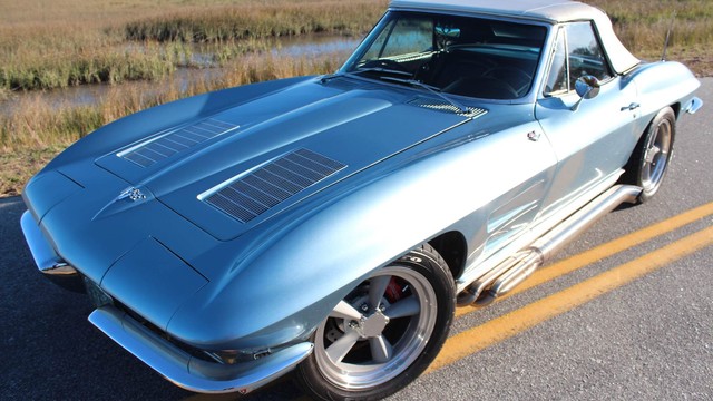 Flawless 1963 LS3 C2 Convertible Is an Exercise in Good Taste