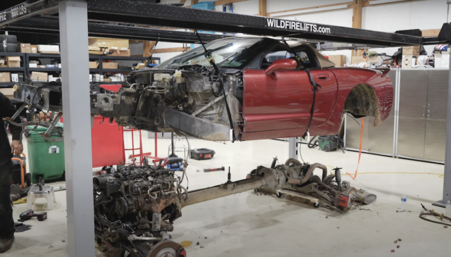 Removing a C5 Corvette Engine