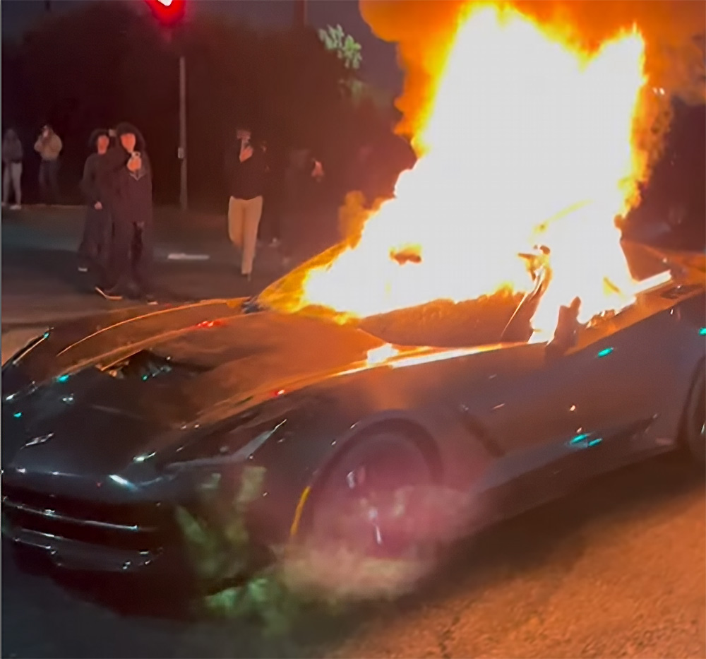 C7 Corvette on fire in Los Angeles during takeover