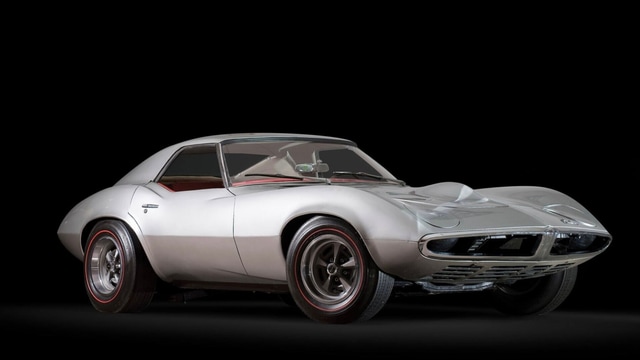 5 Reasons Why Pontiac’s Corvette Didn’t Make It